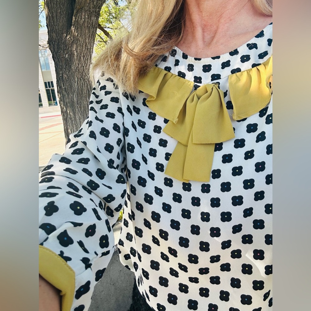 New! Women's french brand Comme Toi blouse size medium